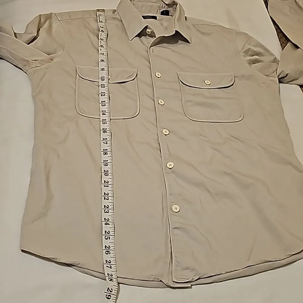 THEORY BUTTON DOWN SHIRT SIZE MEDIUM‎